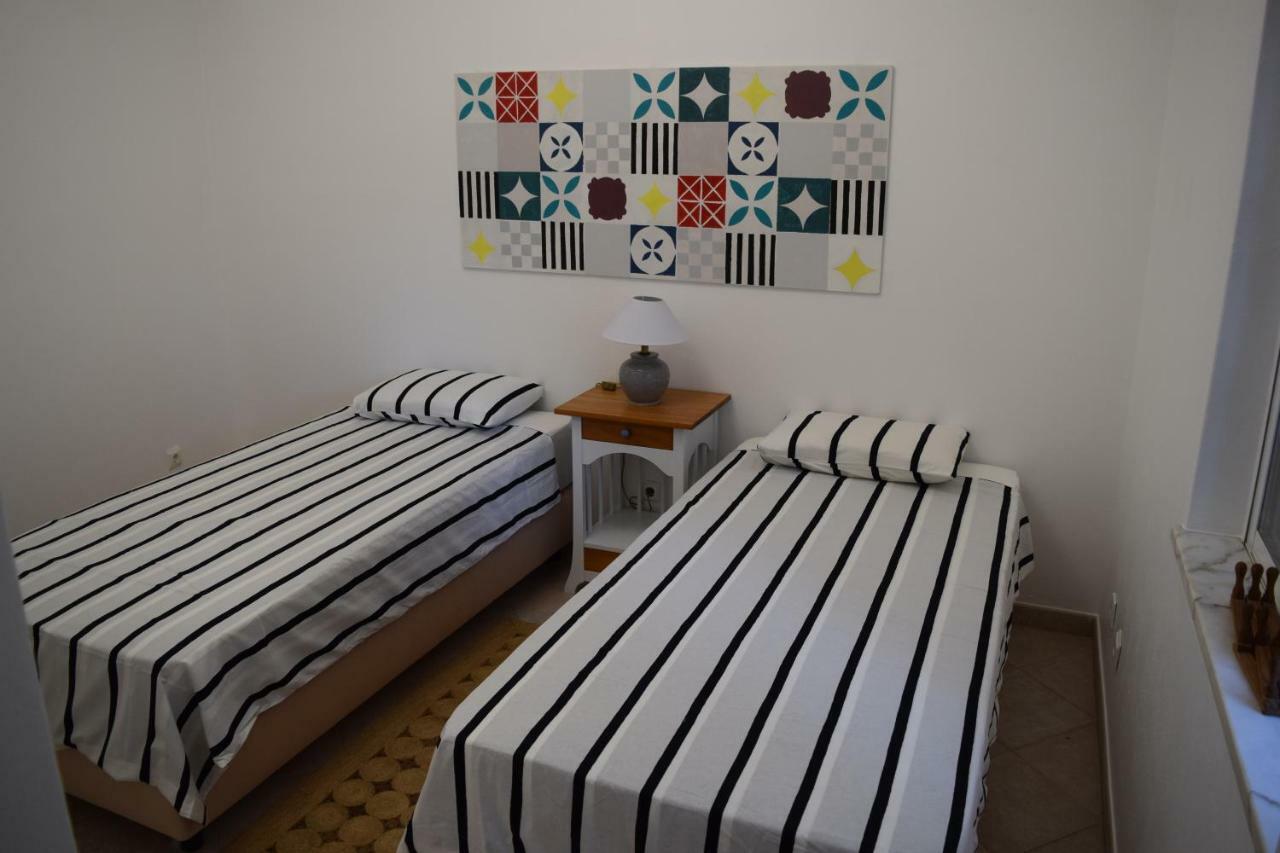 Casaduarte Courtyard Apartment Lagos Exterior photo